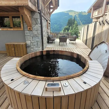 Cozy A 4* Avec Cheminee, Wifi, Et Balcon Proche Des Pistes Aux Gets - Fr-1-598-89