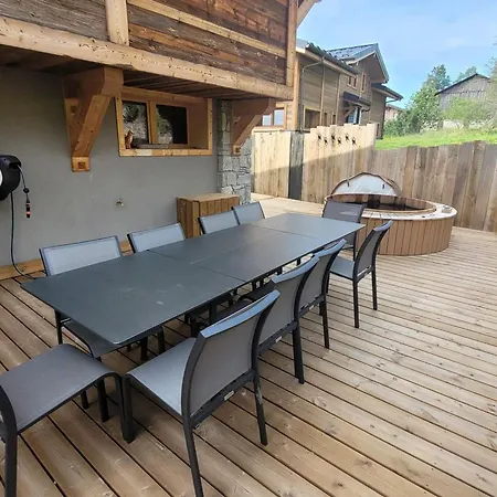 Cozy A 4* Avec Cheminee, Wifi, Et Balcon Proche Des Pistes Aux Gets - Fr-1-598-89 *