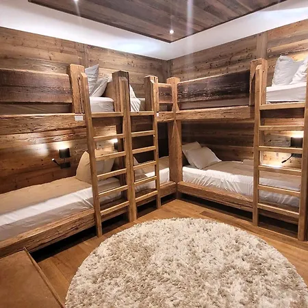 Cozy A 4* Avec Cheminee, Wifi, Et Balcon Proche Des Pistes Aux Gets - Fr-1-598-89 샬레